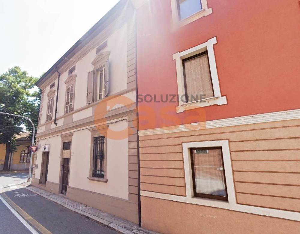 casa indipendente in vendita a Piacenza
