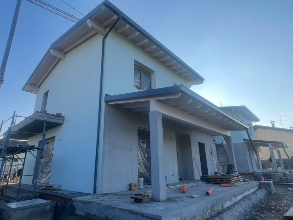 casa indipendente in vendita a Piacenza in zona Besurica