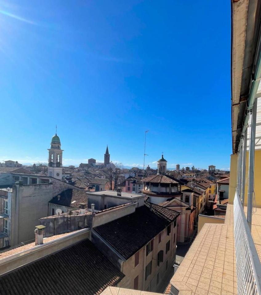 appartamento in vendita a Piacenza in zona Centro Storico