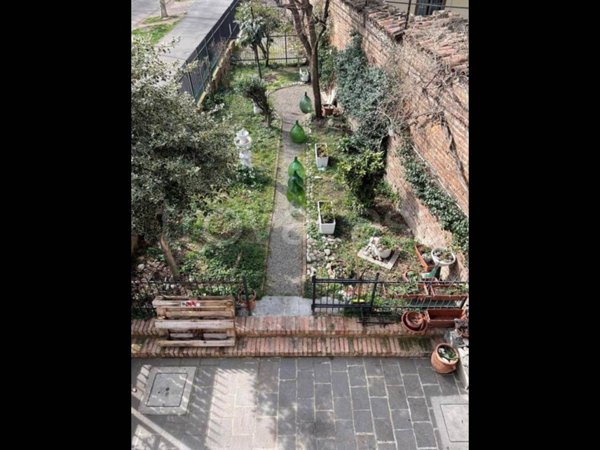 casa indipendente in vendita a Piacenza