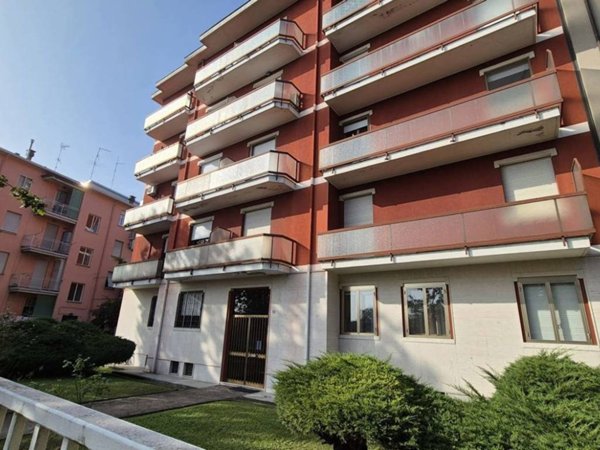 appartamento in vendita a Piacenza in zona Stadio