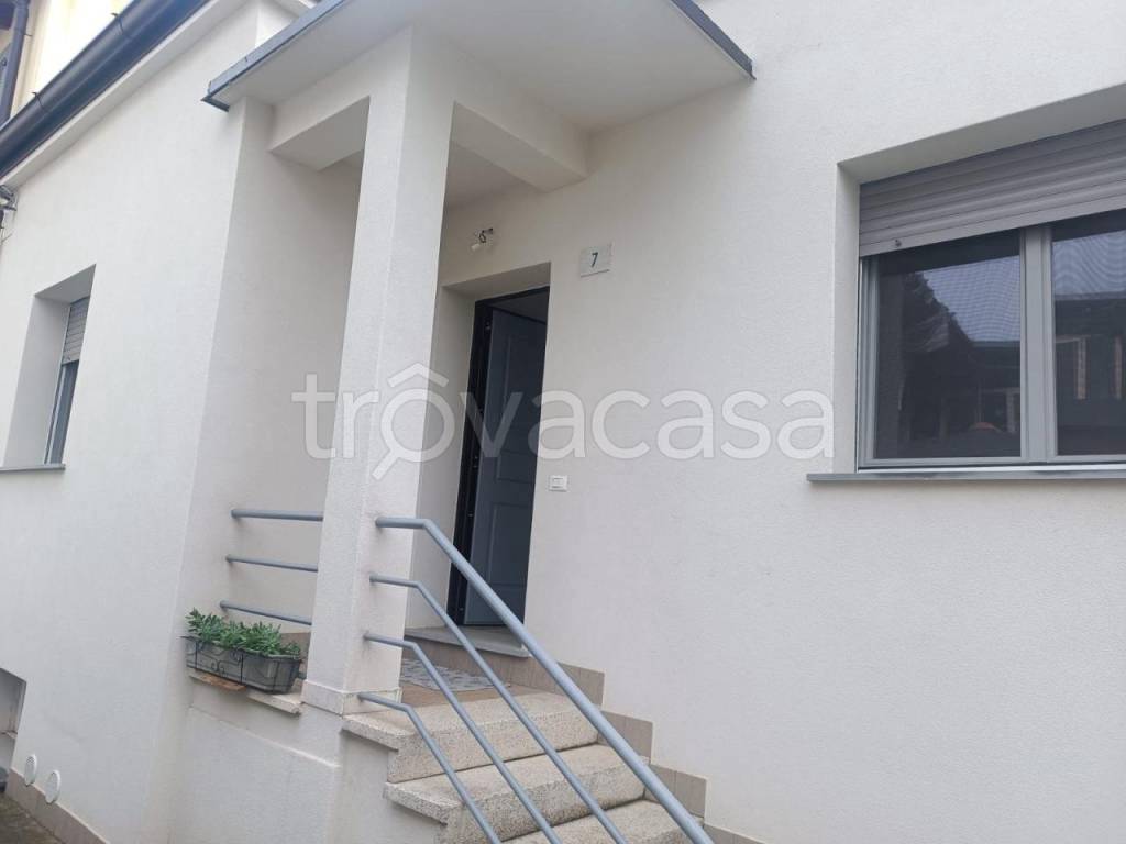 casa indipendente in vendita a Piacenza in zona Centro Storico