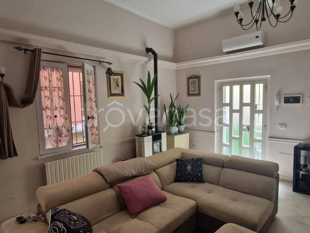 appartamento in vendita a Piacenza in zona Infrangibile