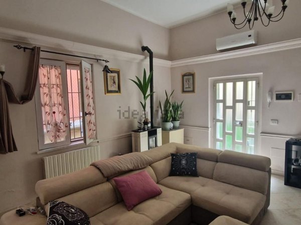 appartamento in vendita a Piacenza in zona Infrangibile