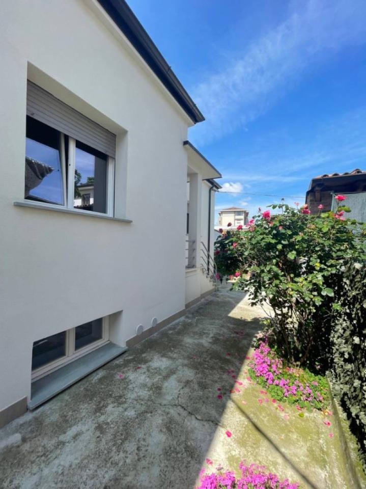casa indipendente in vendita a Piacenza in zona Stadio