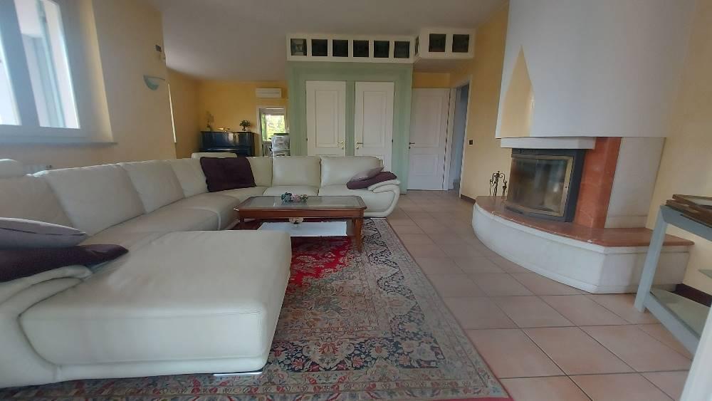 casa indipendente in vendita a Piacenza in zona I Vaccari
