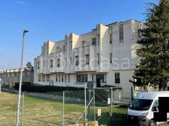 ufficio in vendita a Piacenza in zona Stadio
