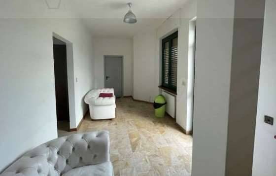 intera palazzina in vendita a Piacenza