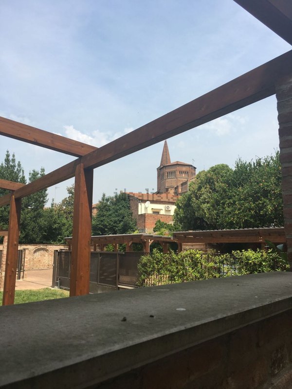 casa indipendente in vendita a Piacenza in zona Centro Storico