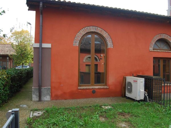 casa indipendente in vendita a Piacenza in zona Centro Storico