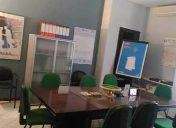 ufficio in vendita a Piacenza in zona Infrangibile