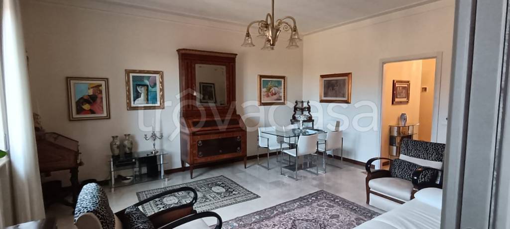 appartamento in vendita a Piacenza in zona Centro Storico