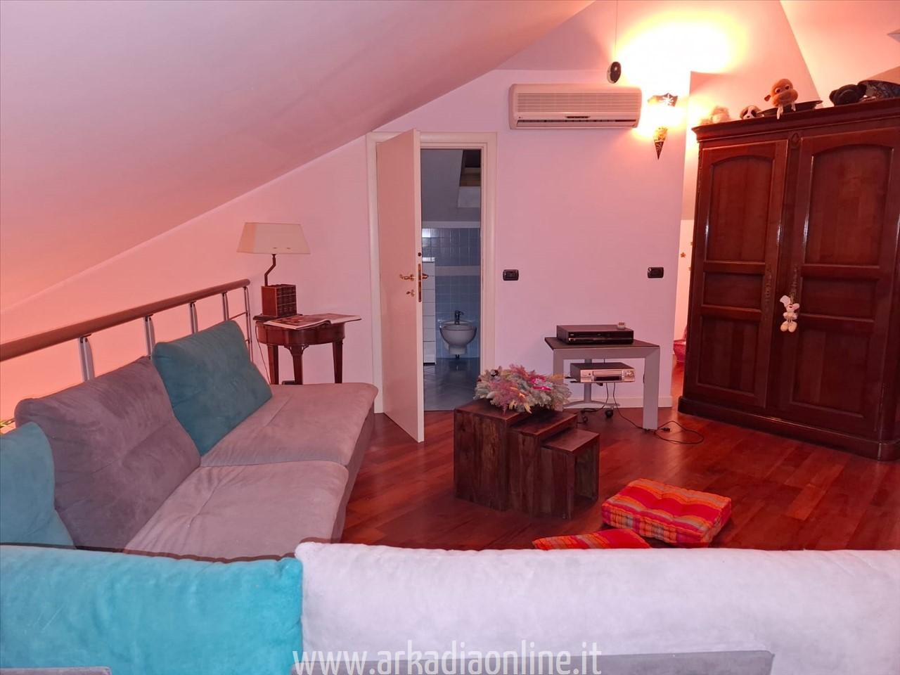 appartamento in vendita a Piacenza in zona Centro Storico