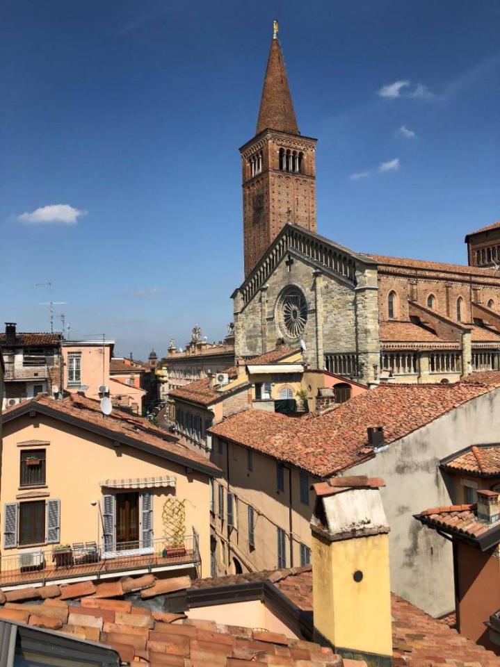 appartamento in vendita a Piacenza in zona Centro Storico