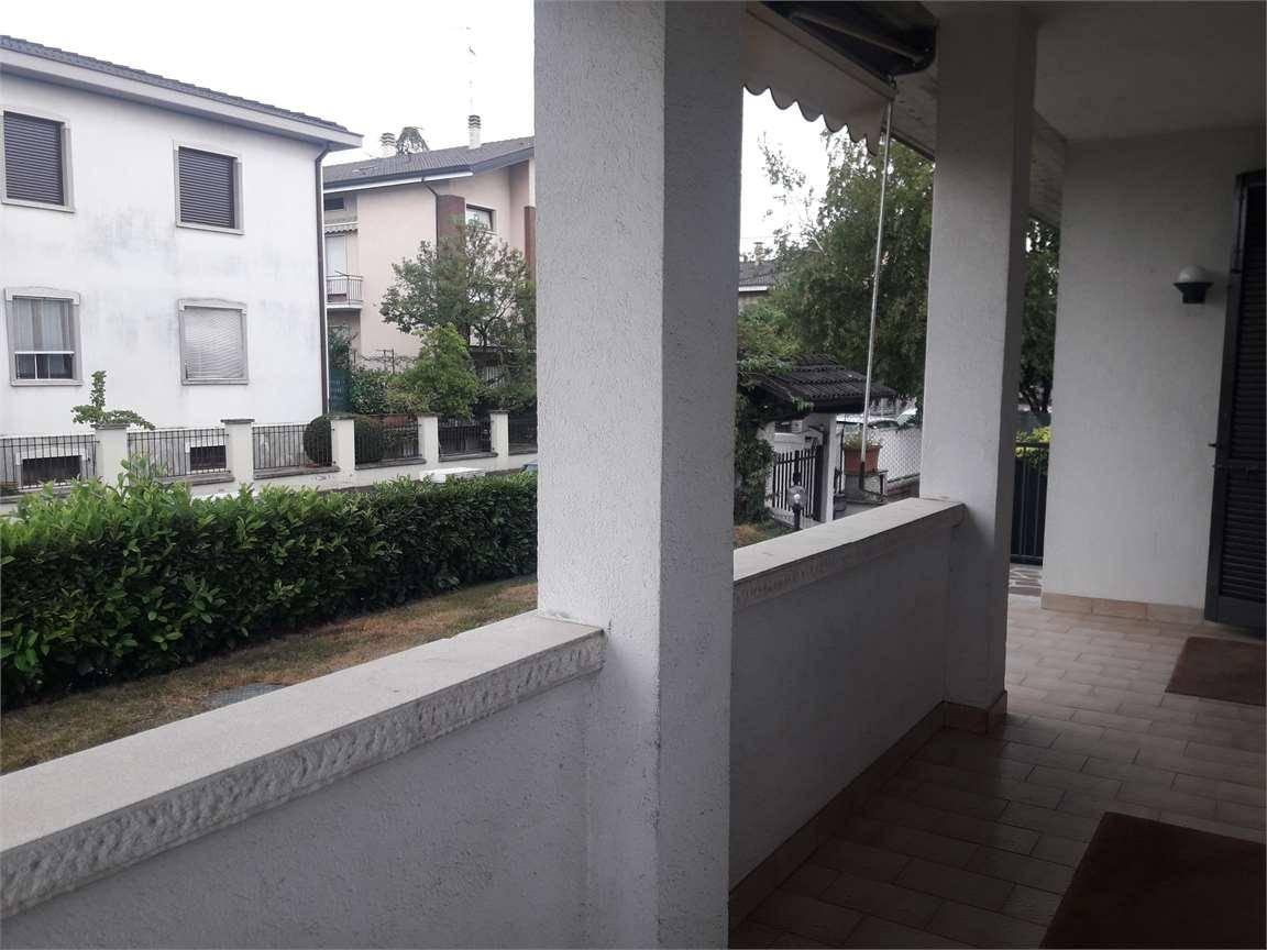 casa indipendente in vendita a Piacenza in zona La Verza
