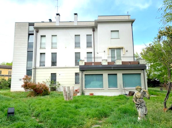 appartamento in vendita a Piacenza