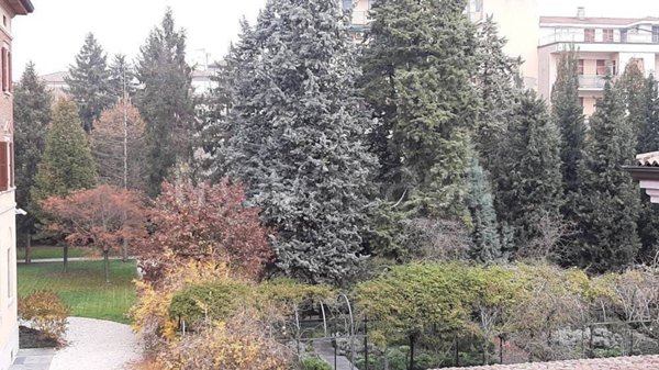 casa indipendente in vendita a Piacenza in zona Centro Storico