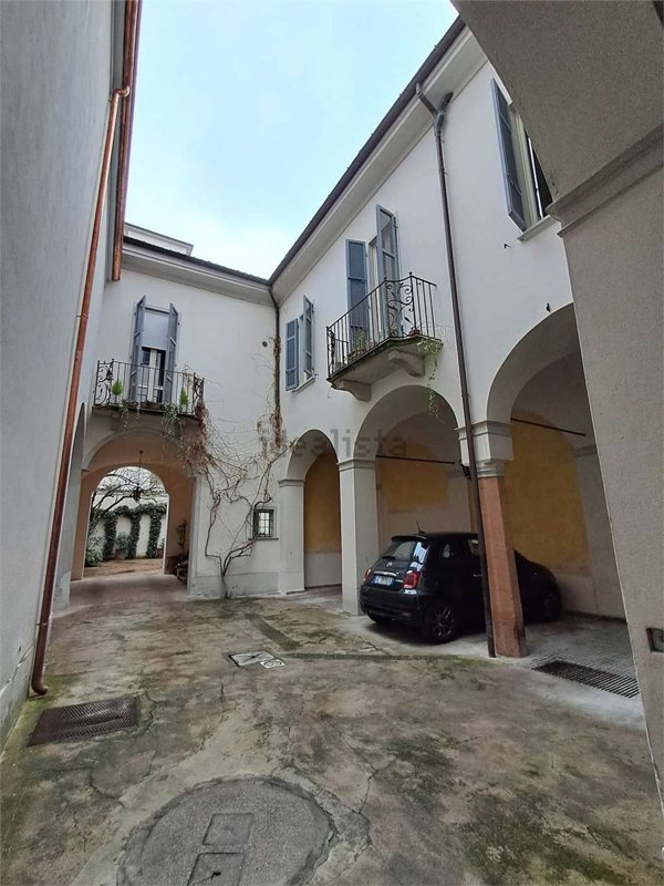 appartamento in vendita a Piacenza in zona Centro Storico