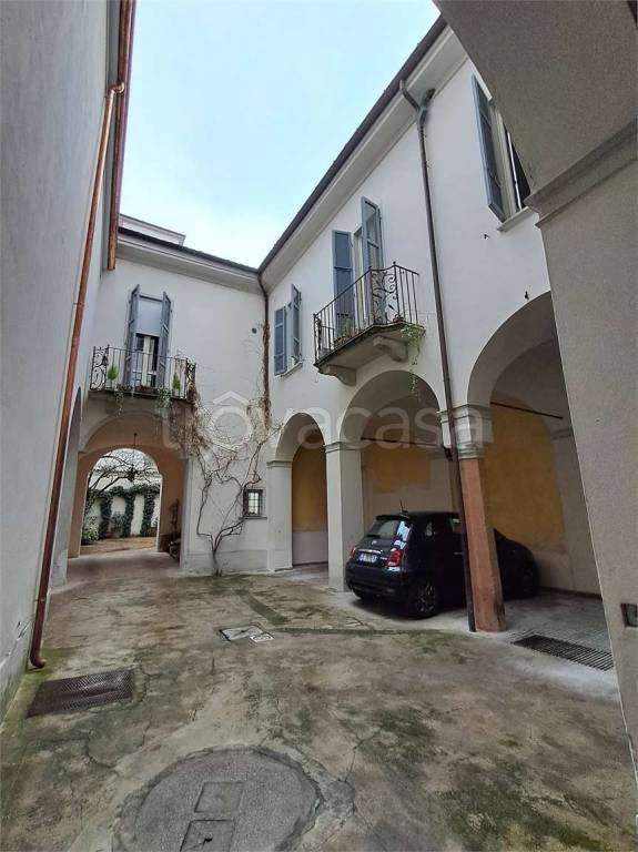 appartamento in vendita a Piacenza in zona Centro Storico