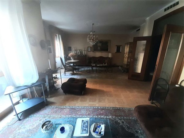 appartamento in vendita a Piacenza