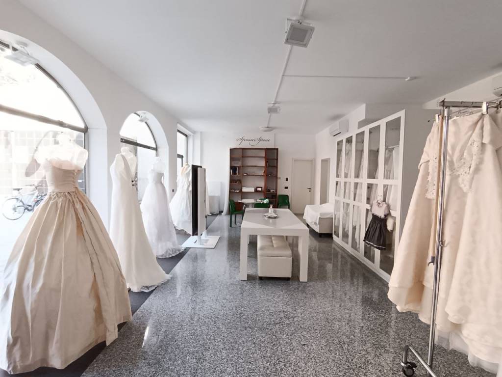 negozio in vendita a Piacenza