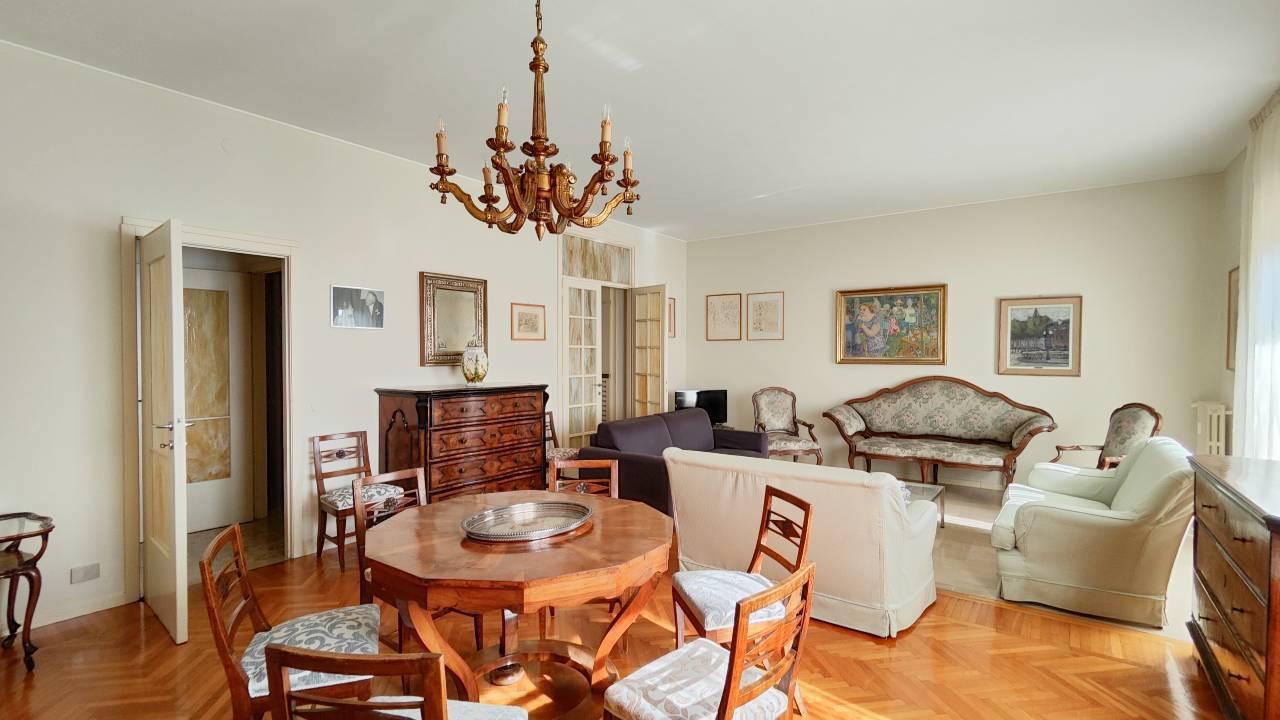 appartamento in vendita a Piacenza in zona Centro Storico