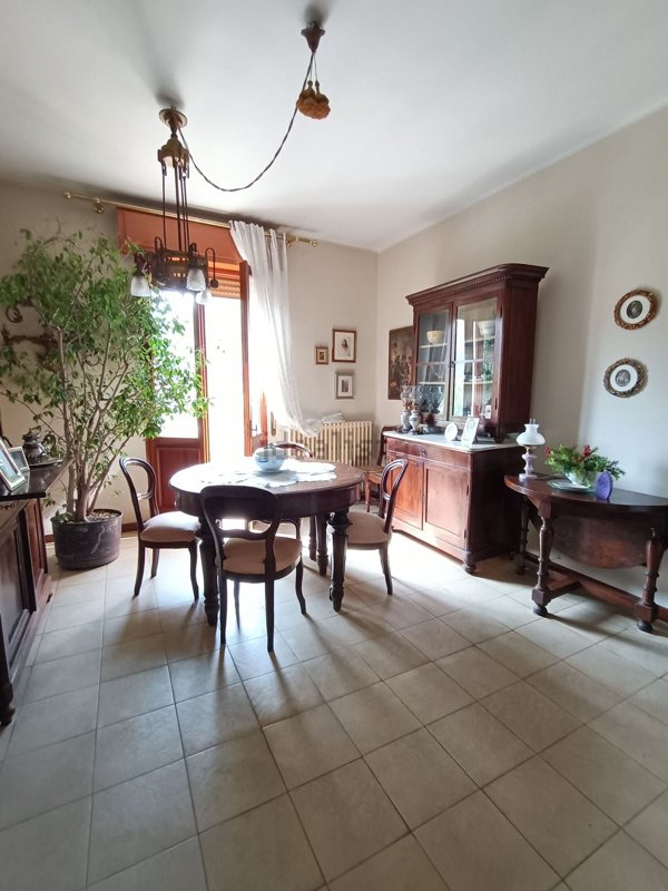 casa indipendente in vendita a Piacenza in zona Montale