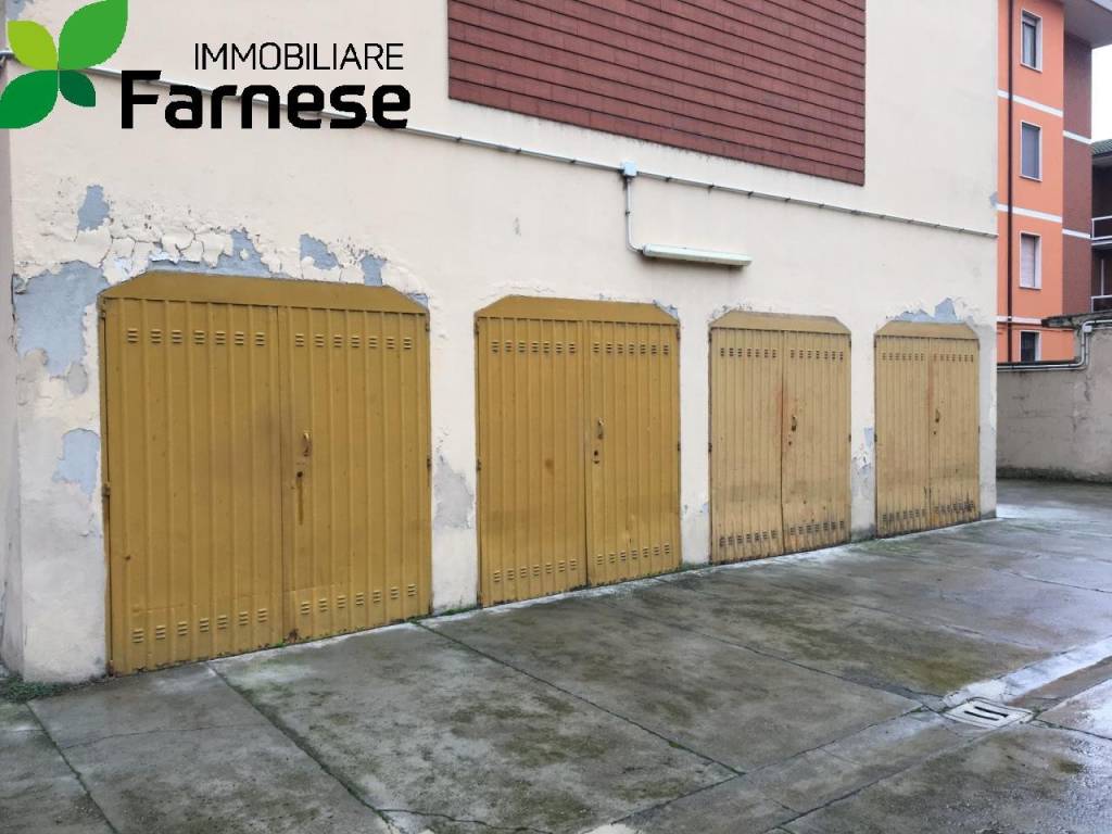 locale di sgombero in vendita a Piacenza in zona Farnesiana