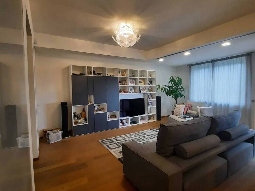 appartamento in vendita a Piacenza