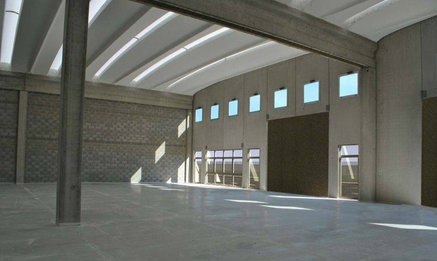 locale commerciale in vendita a Piacenza in zona Mucinasso