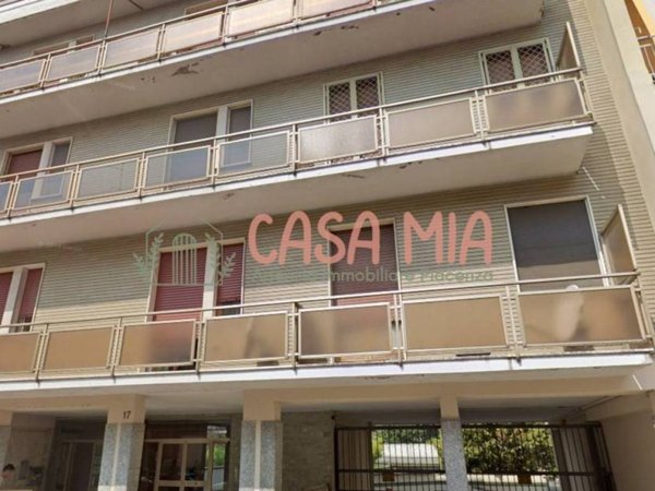 casa indipendente in vendita a Piacenza in zona Stadio