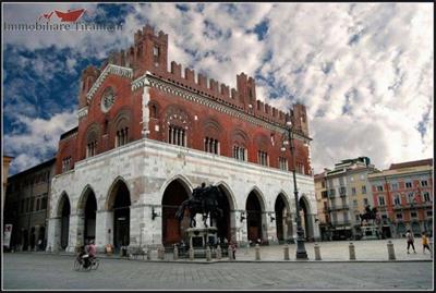 mansarda in vendita a Piacenza