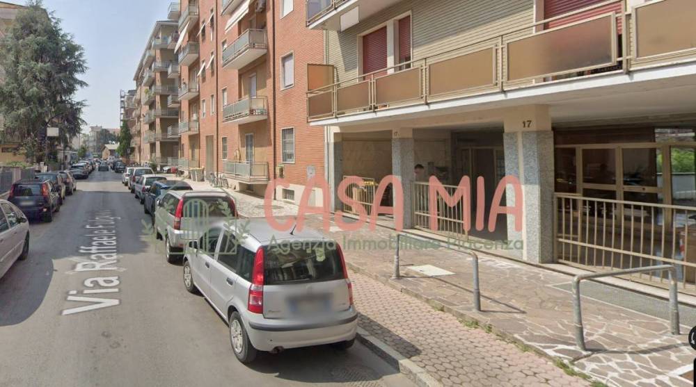ufficio in vendita a Piacenza in zona Belvedere / Quartiere Duemila