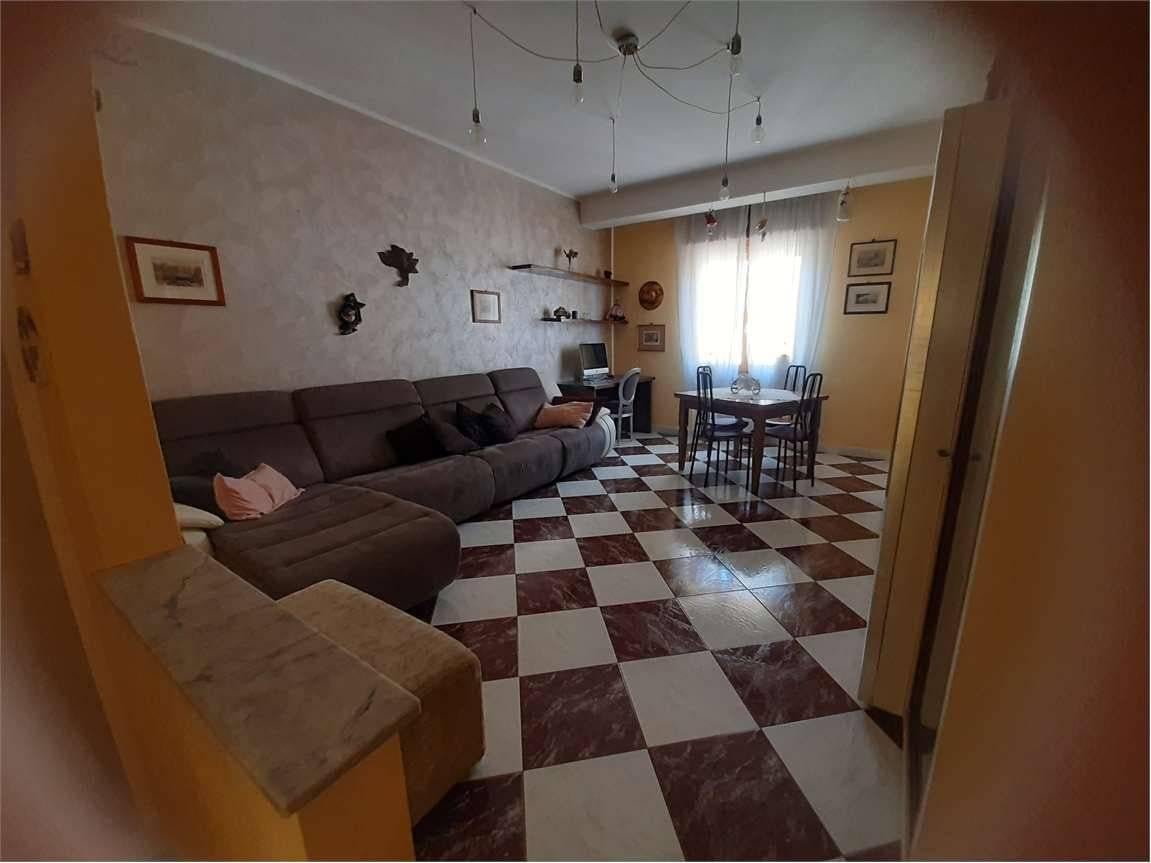 appartamento in vendita a Piacenza in zona Stadio