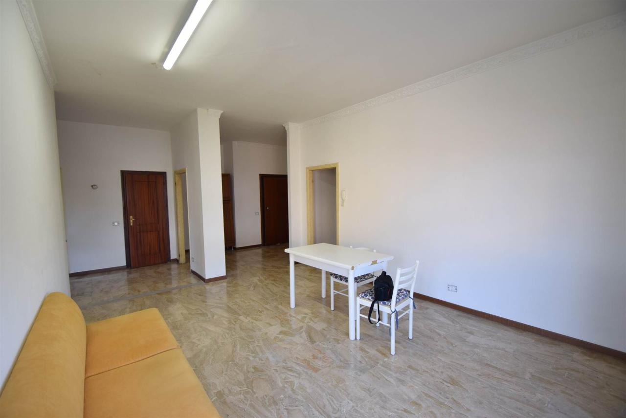 appartamento in vendita a Piacenza in zona Stadio