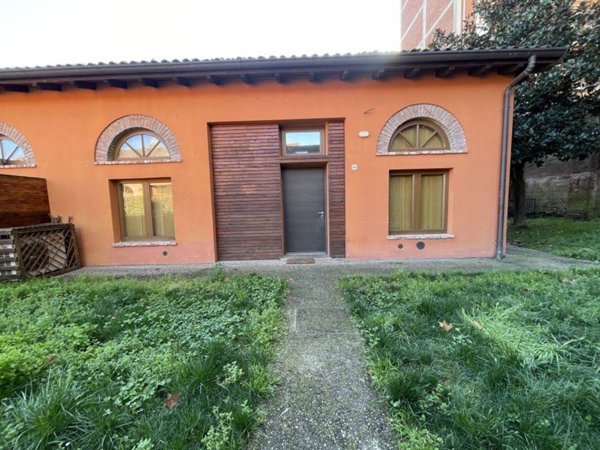 casa indipendente in vendita a Piacenza in zona Centro Storico