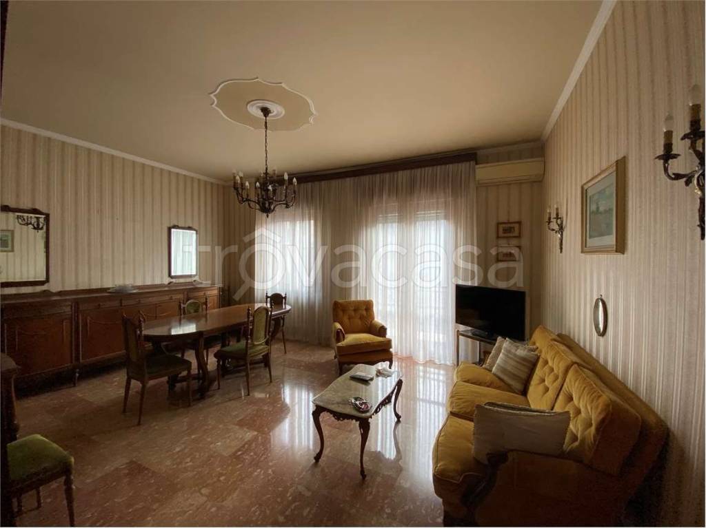 appartamento in vendita a Piacenza
