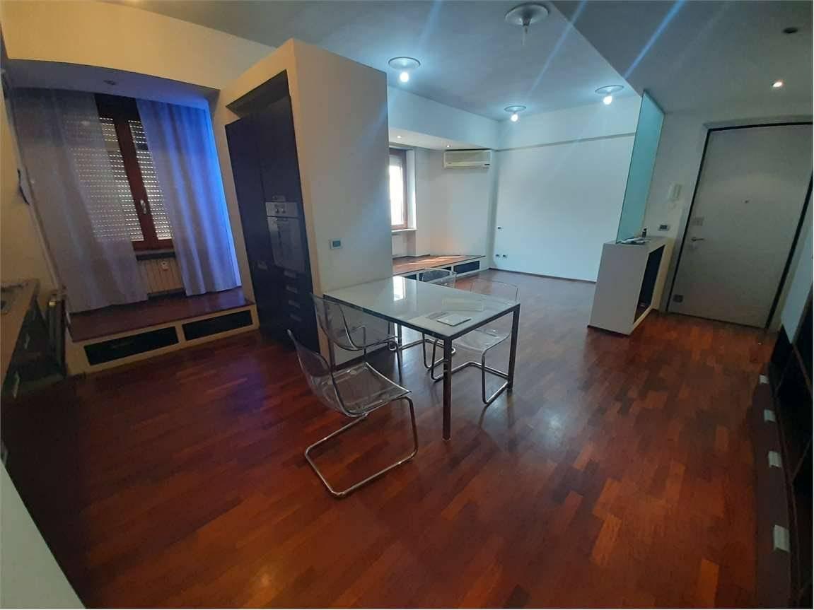 appartamento in vendita a Piacenza in zona Centro Storico