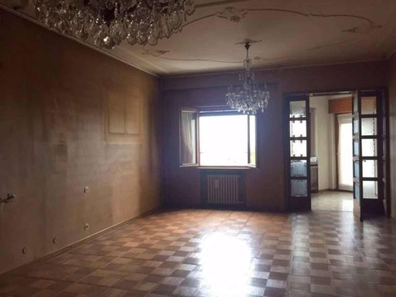 appartamento in vendita a Piacenza in zona Centro Storico