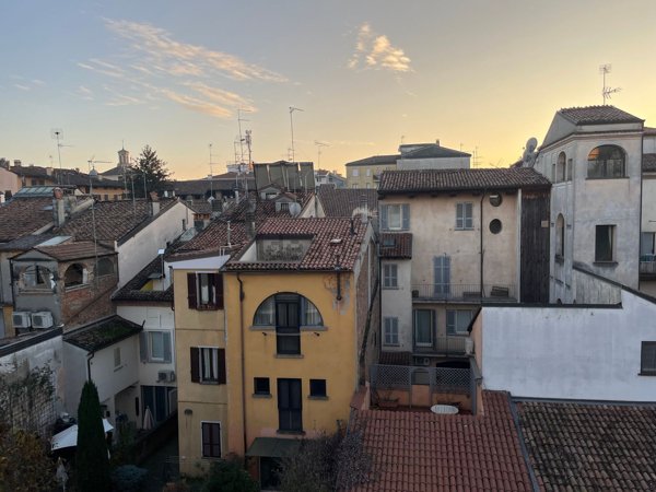 appartamento in vendita a Piacenza in zona Centro Storico