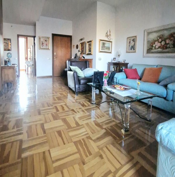appartamento in vendita a Piacenza in zona Barriera Genova