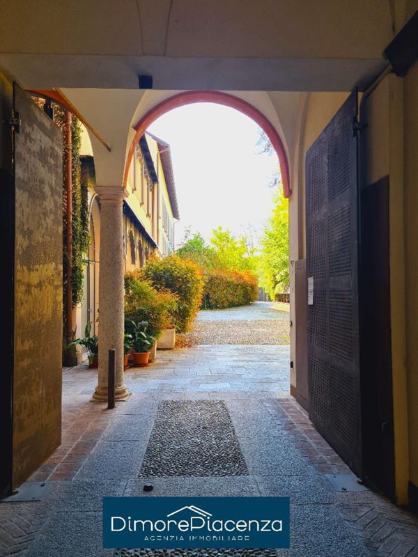 appartamento in vendita a Piacenza in zona Centro Storico