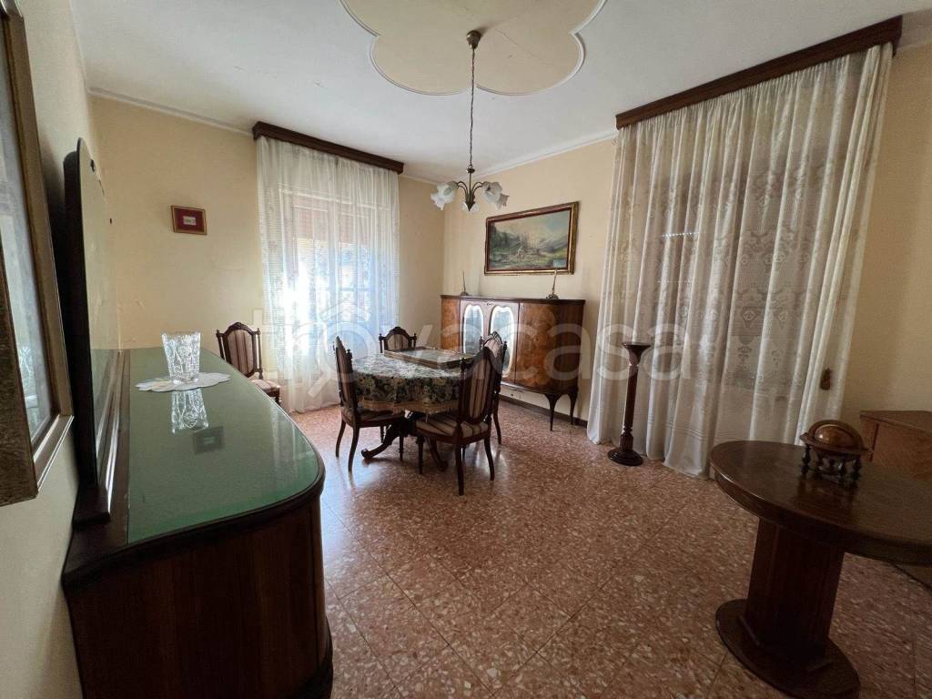 casa indipendente in vendita a Piacenza in zona Raffalda