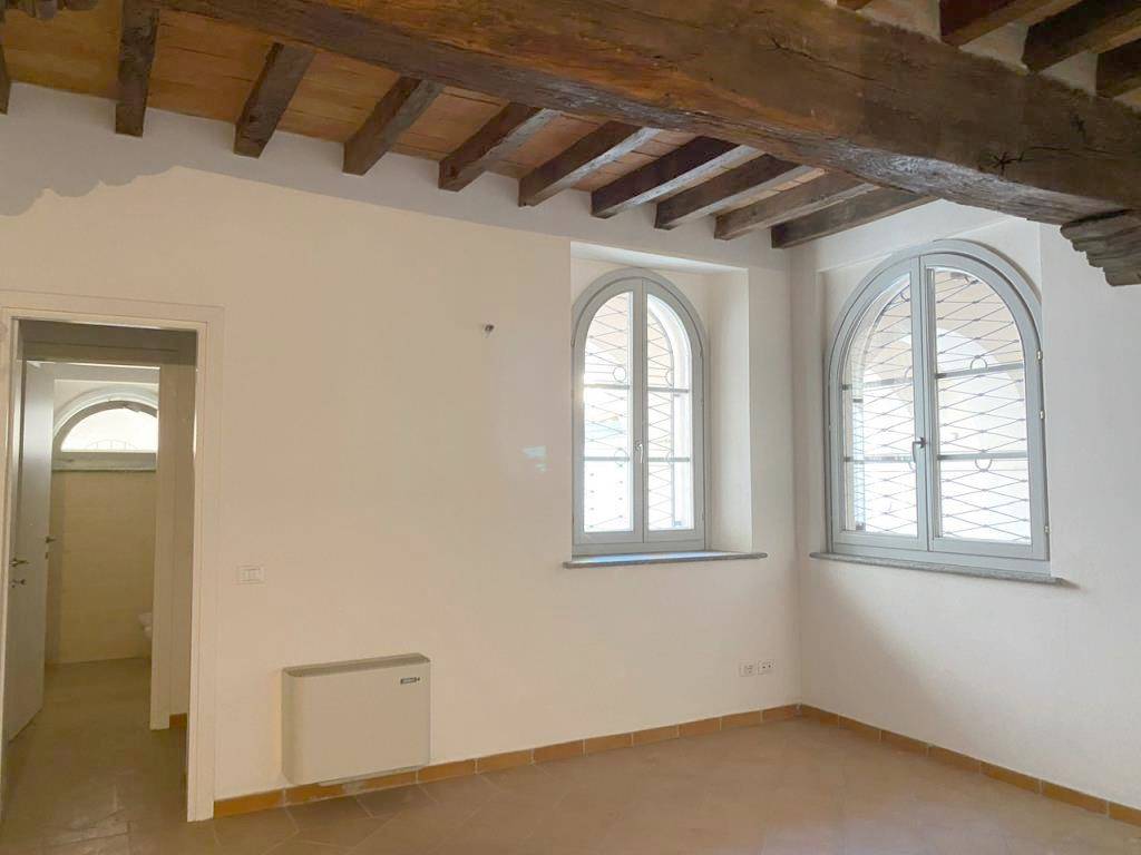 ufficio in vendita a Piacenza in zona Centro Storico