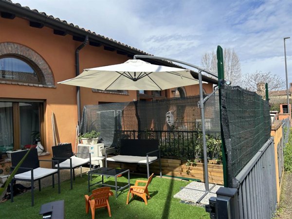 casa indipendente in vendita a Piacenza in zona Centro Storico