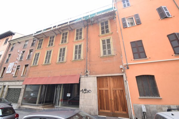 ufficio in vendita a Piacenza in zona Centro Storico