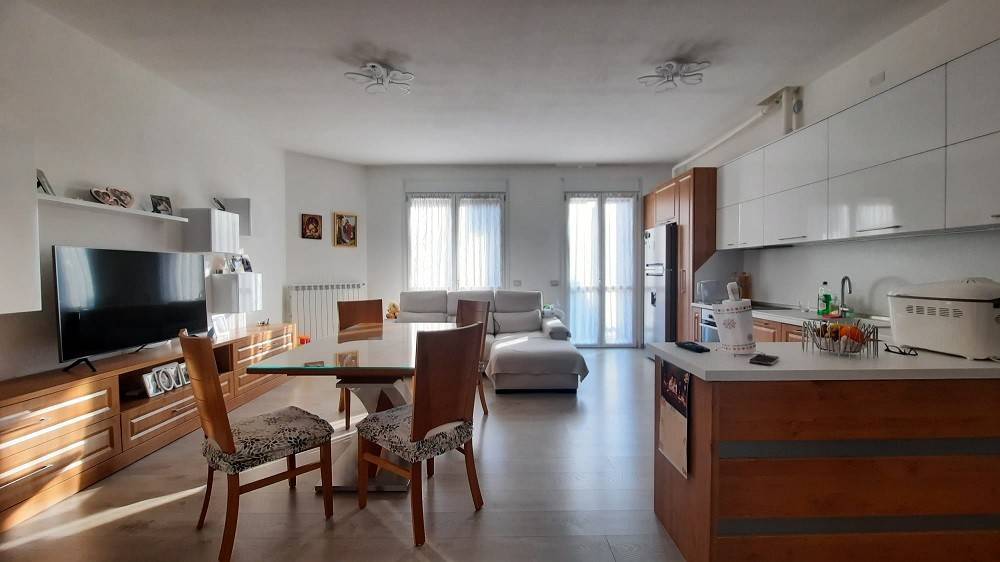 appartamento in vendita a Piacenza in zona Infrangibile