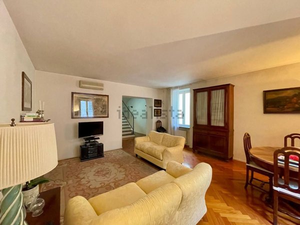 casa indipendente in vendita a Piacenza in zona Centro Storico