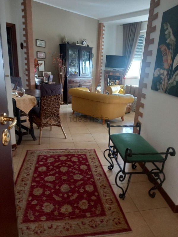 appartamento in vendita a Piacenza in zona Infrangibile