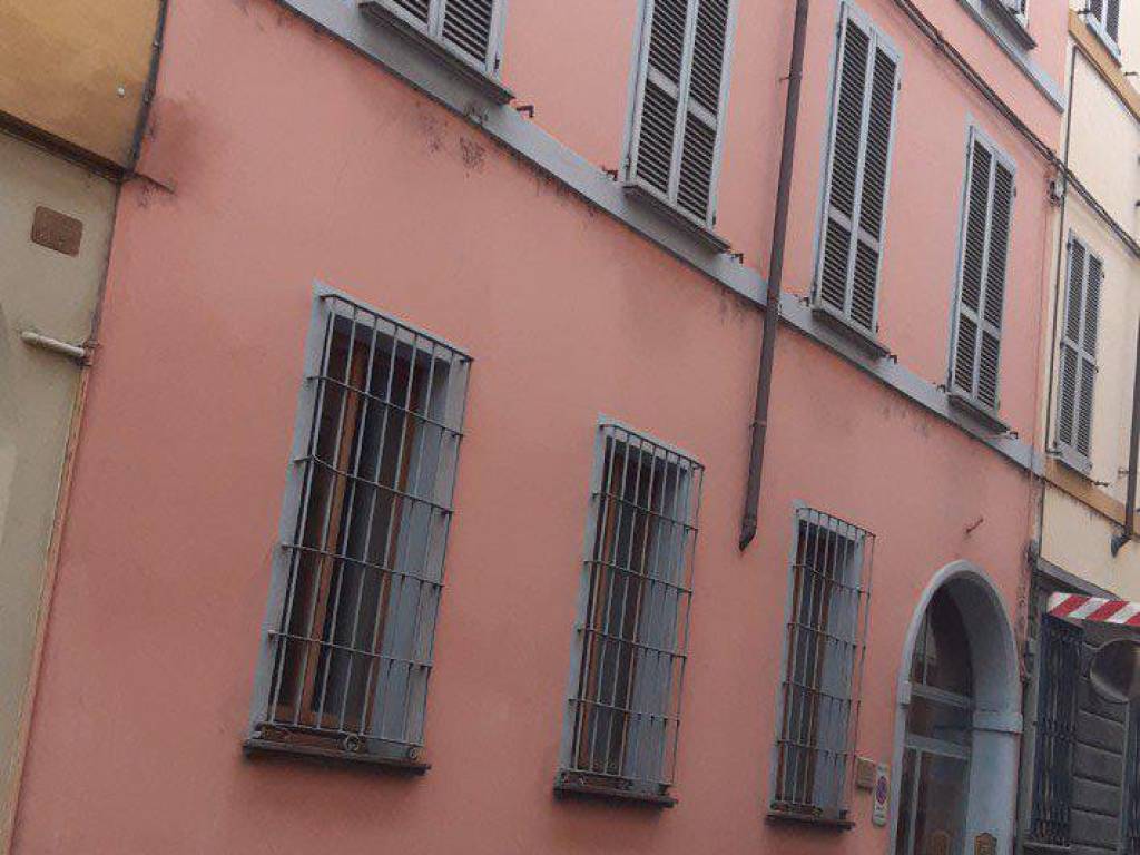 intera palazzina in vendita a Piacenza in zona Centro Storico